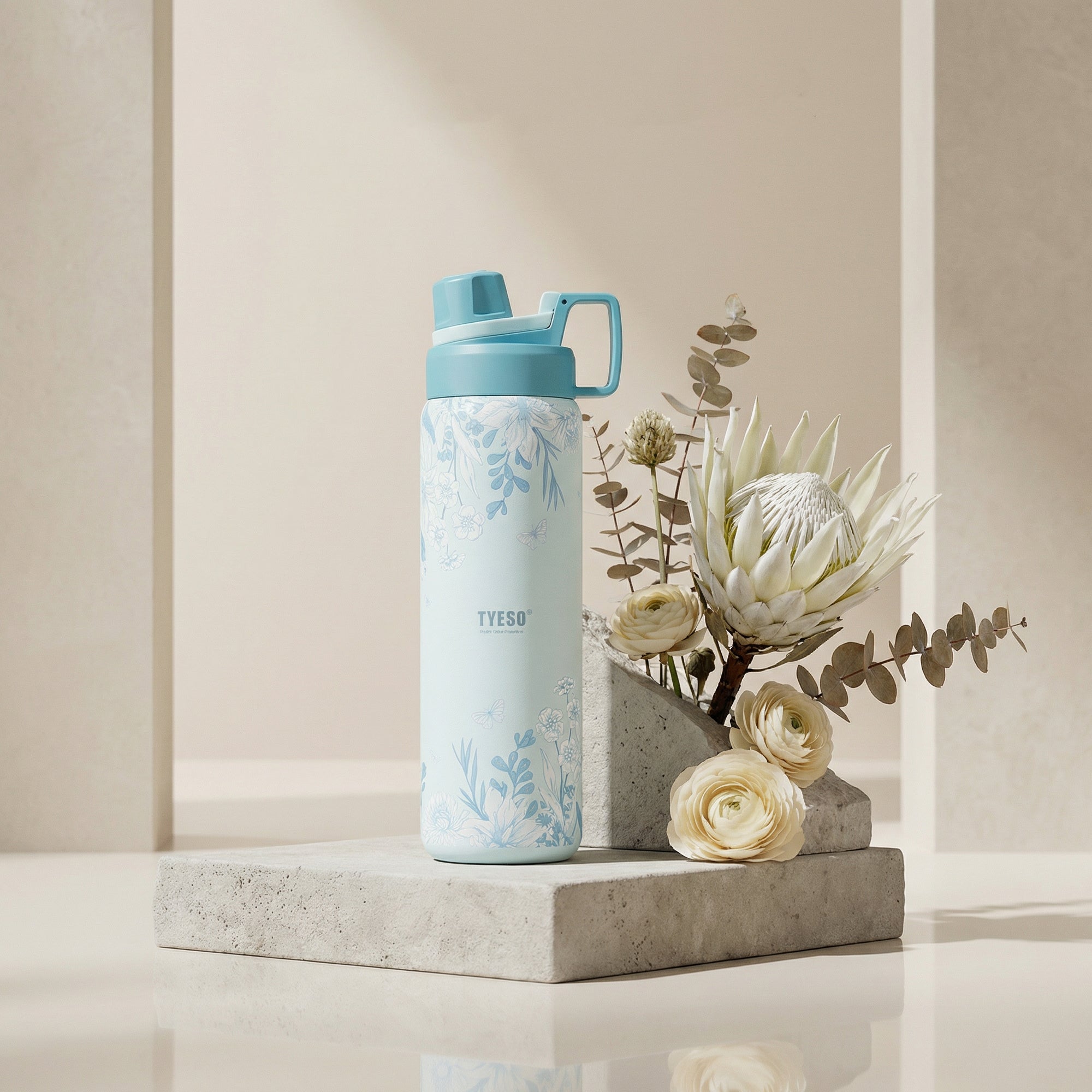#Drinkware Style_FIZZ Bottle