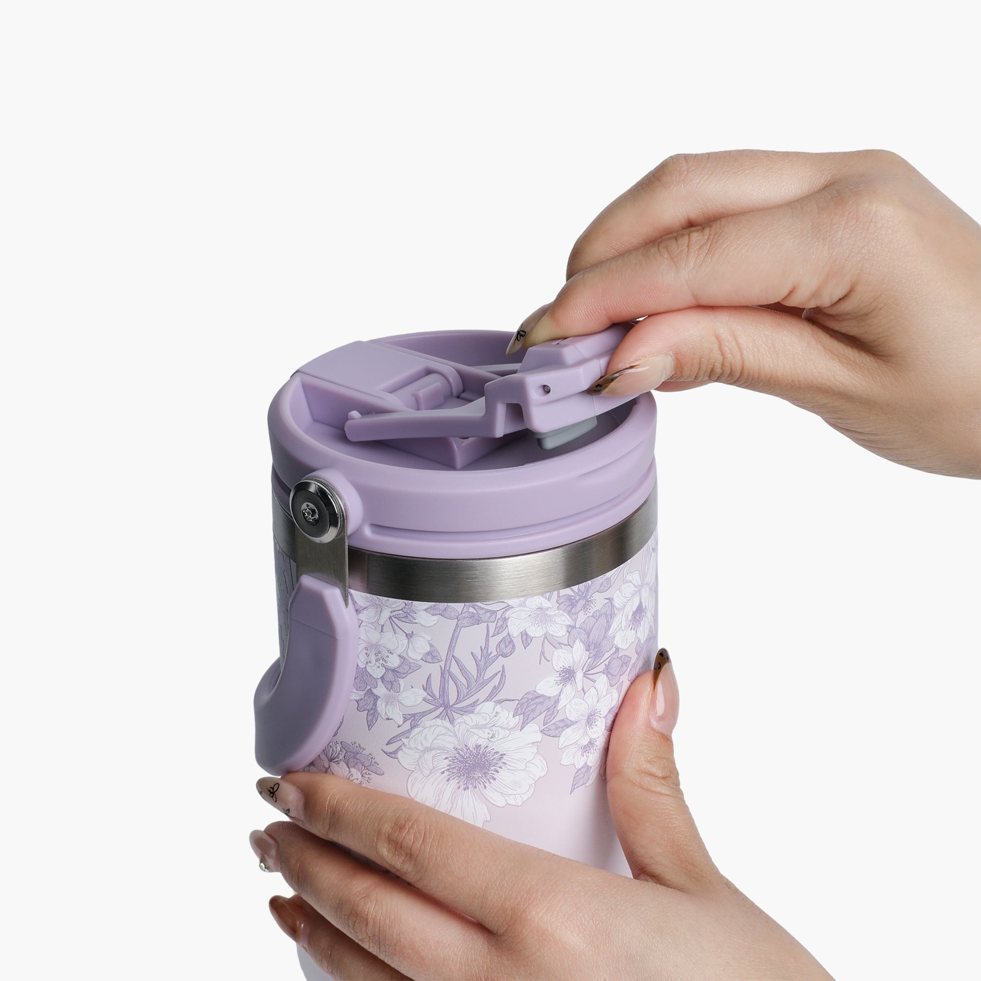 #Drinkware Style_ROAM Tumbler