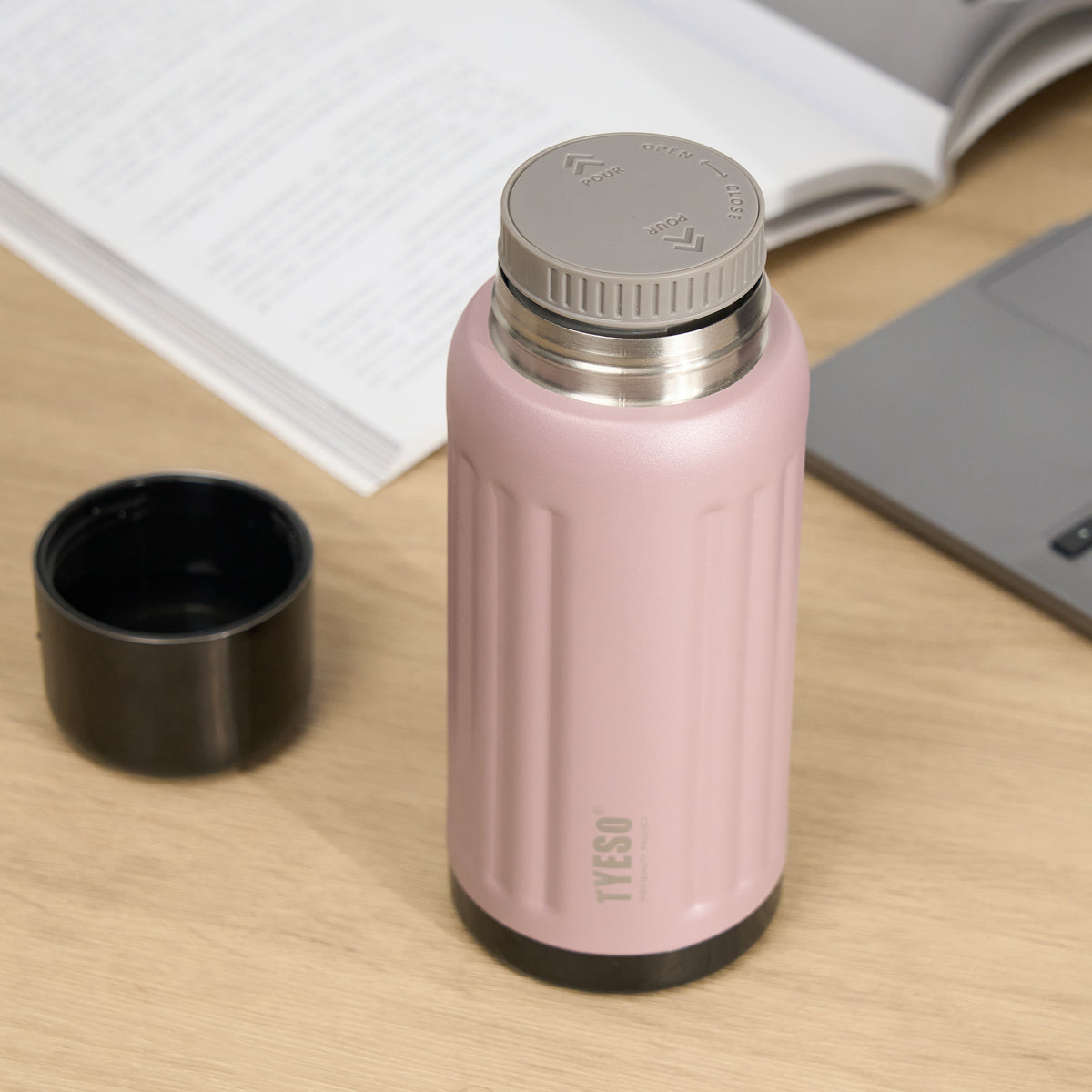 Dusty Pink FLUTE bottle with pour-through stopper and cup #color_dusty pink