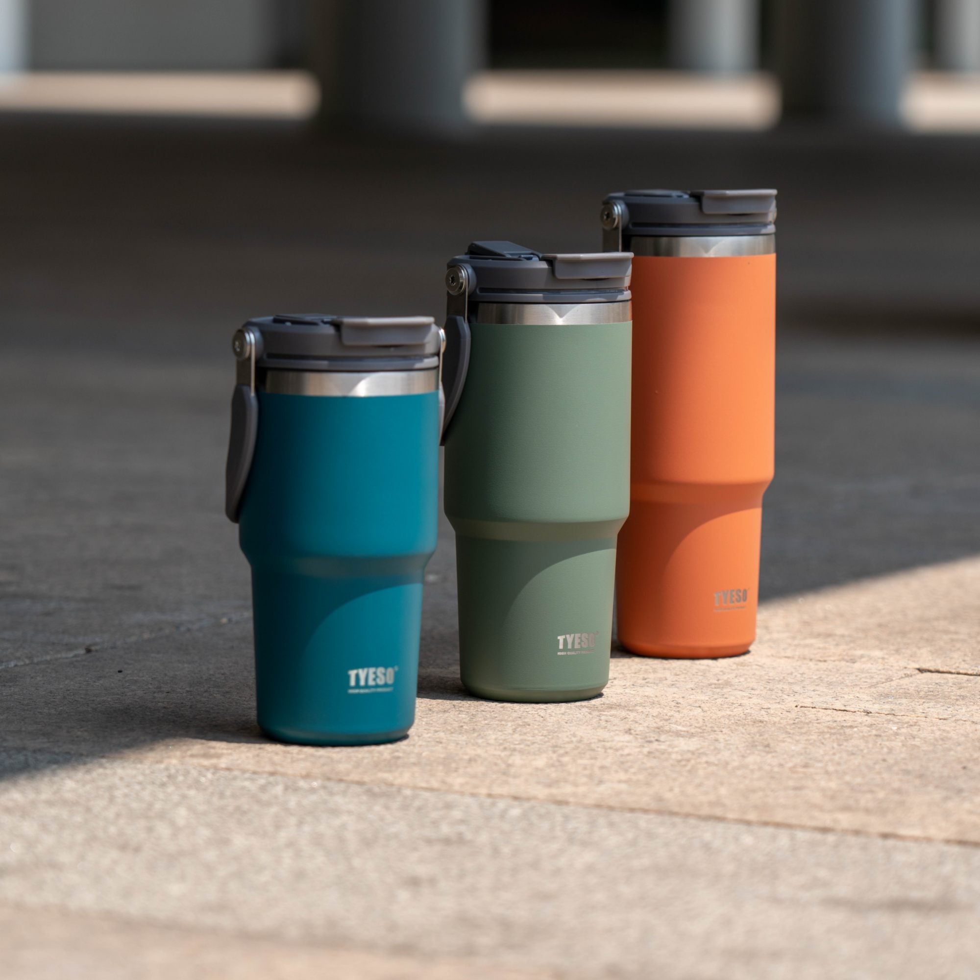 20oz (0.6L) - ROAM Stainless Steel Travel Tumbler with Flip Straw & Sip Lid