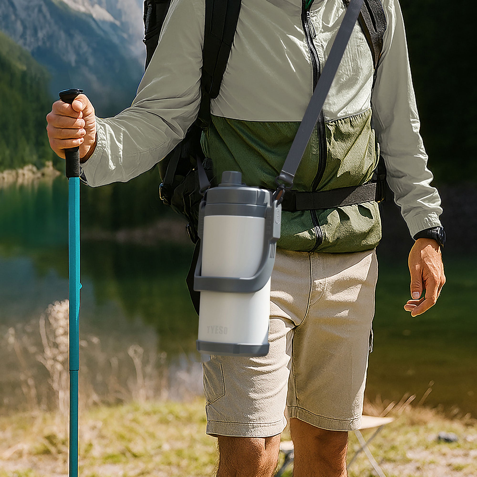 TYESO STOCK gray sports bottle with adjustable shoulder strap outdoors #color_gray