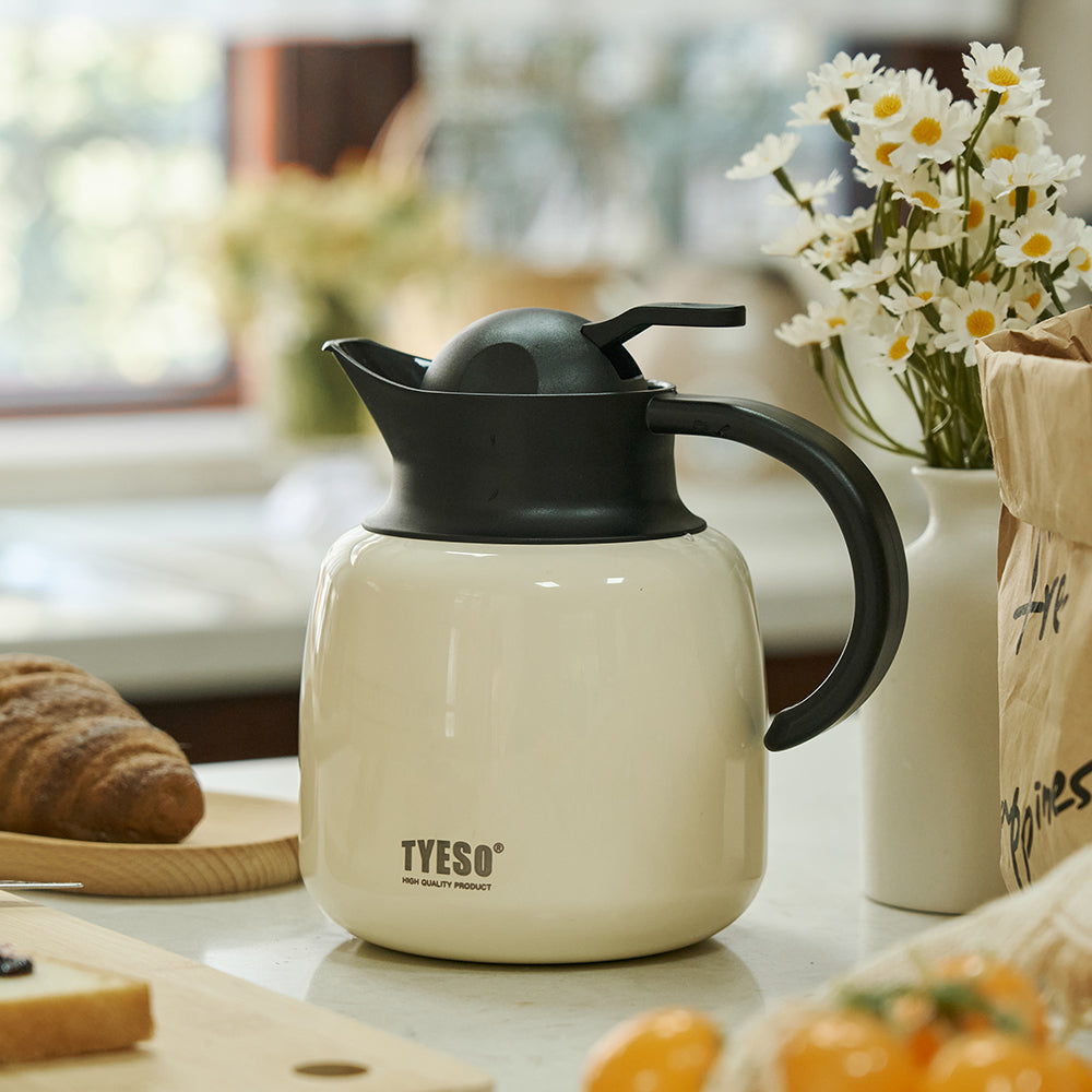TYESO Vacuum Insulated Teapot with Strainer in White #color_white