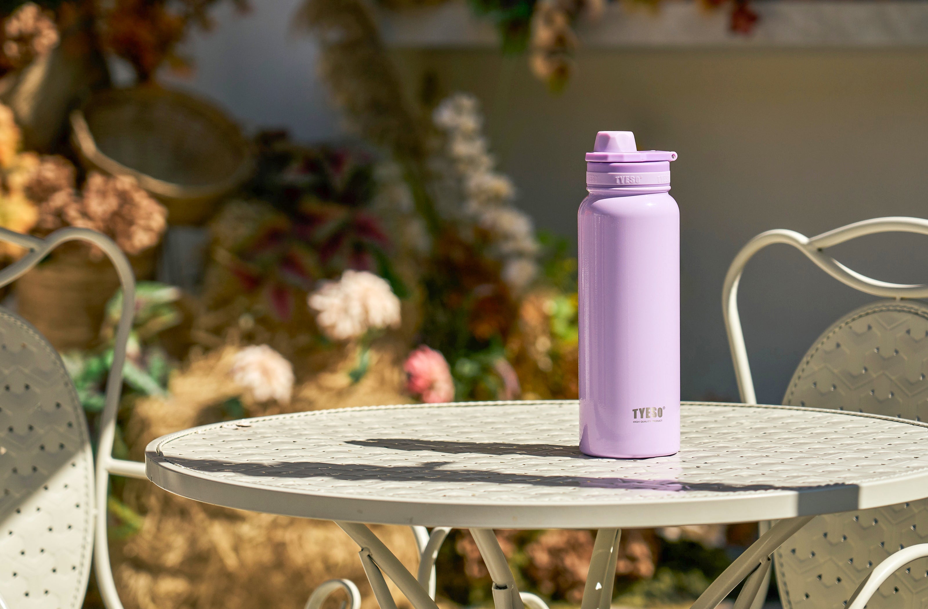 Make This Christmas Warm and Memorable: A Perfect Gift for Hydration Lovers
