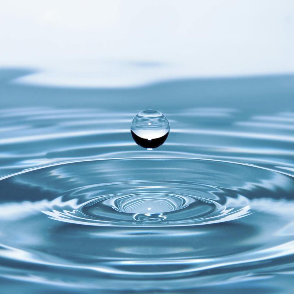 TYESO How Much Water Should You Drink a Day? – featured image