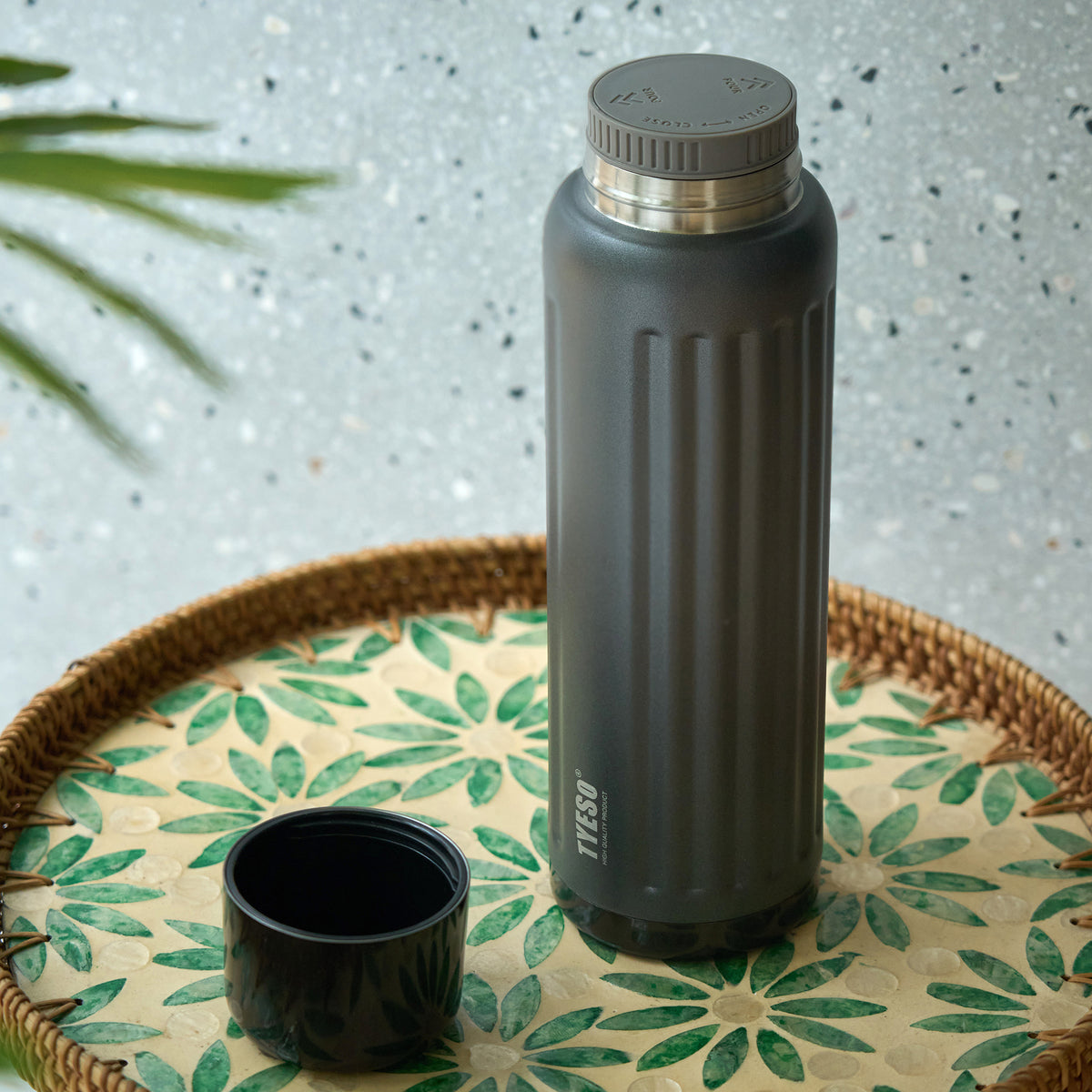 Shimmer Black FLUTE insulated bottle with cup lid #color_shimmer-black