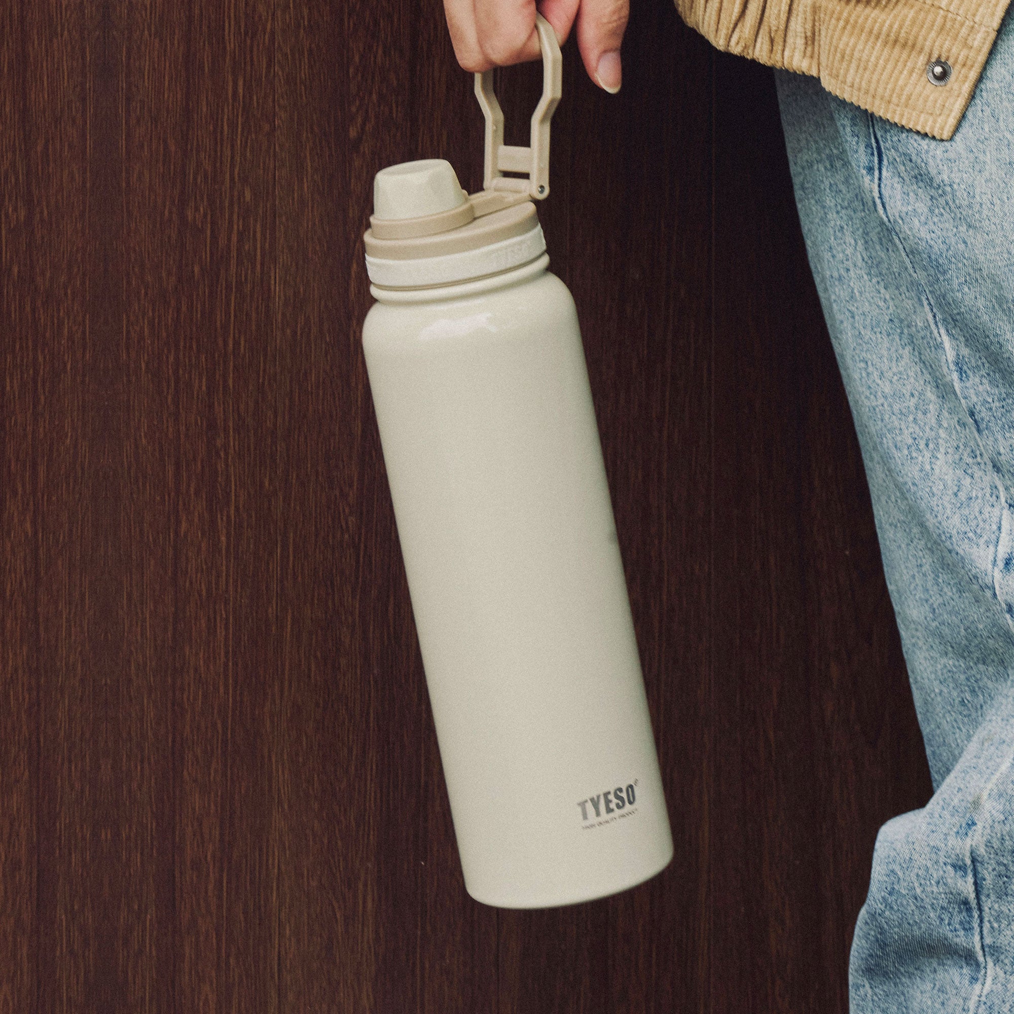 Stainless Steel Light Weight Sports Bottle With Handle