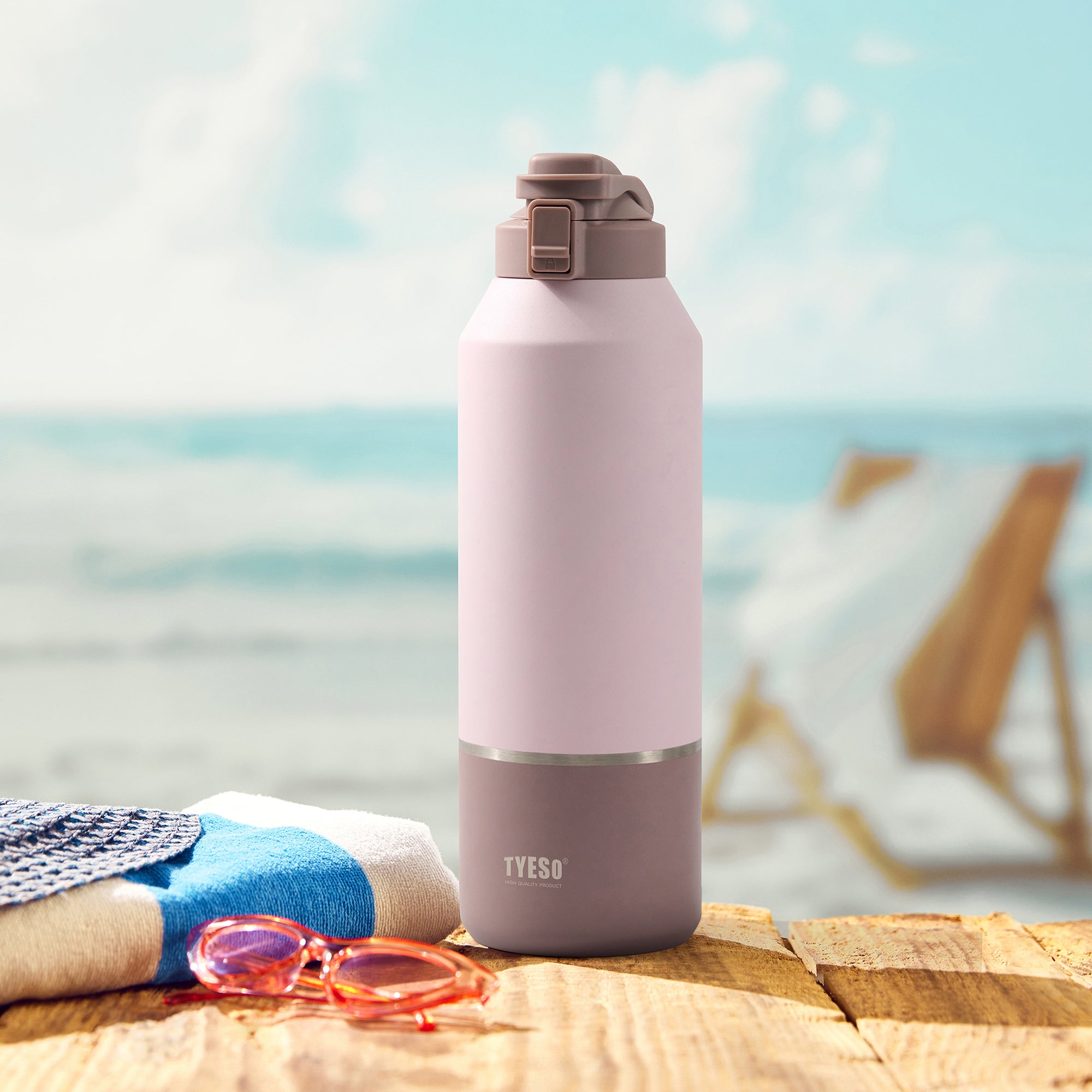 68oz（2L）- PowerFlow ColorBlock Sports Bottle with Safety Lock