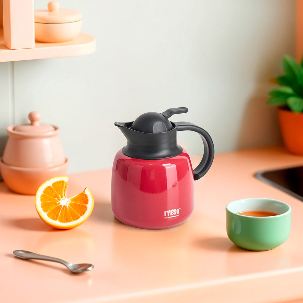 Vacuum Insulated Teapot with Strainer