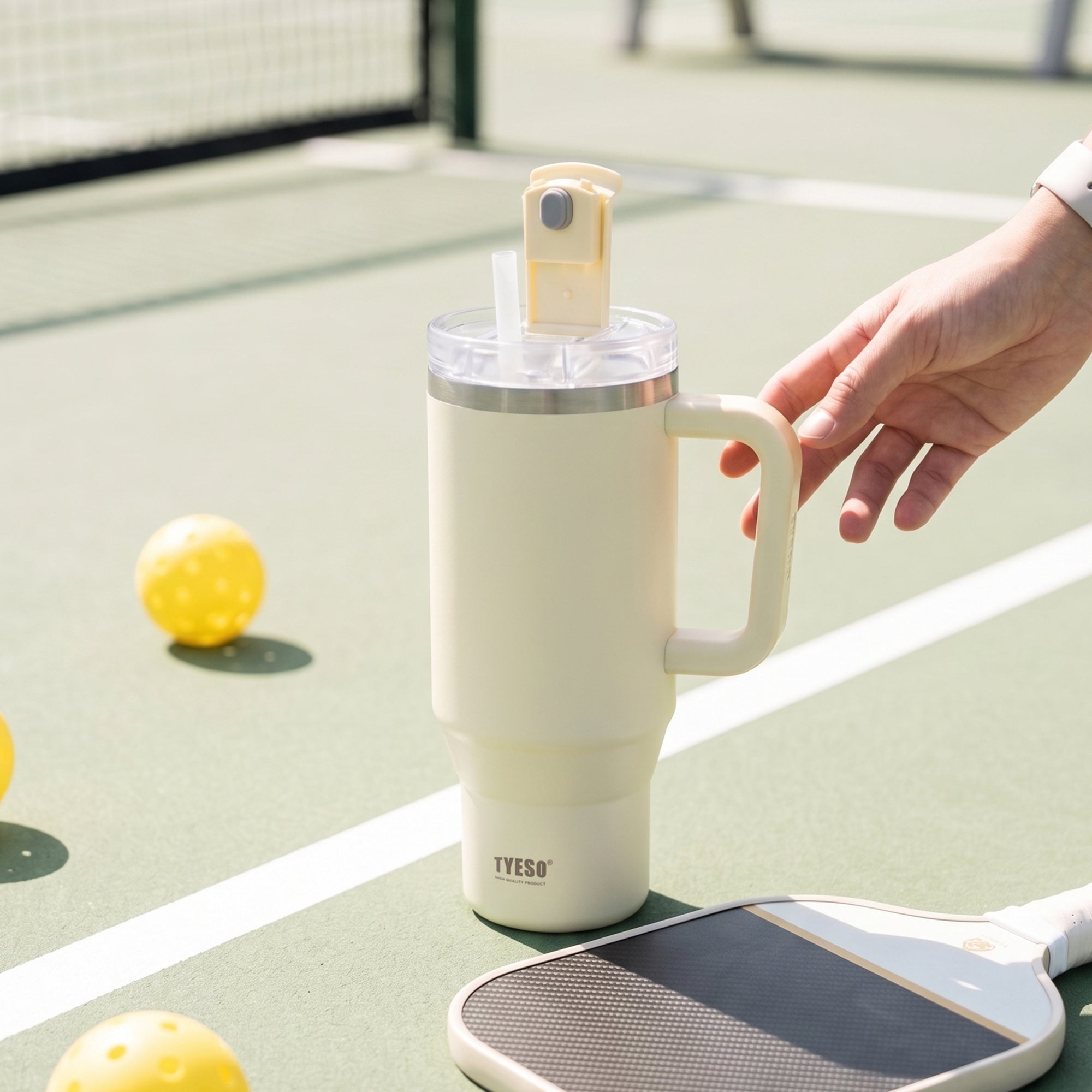 AURA POP Tumbler pop-up straw advantage image