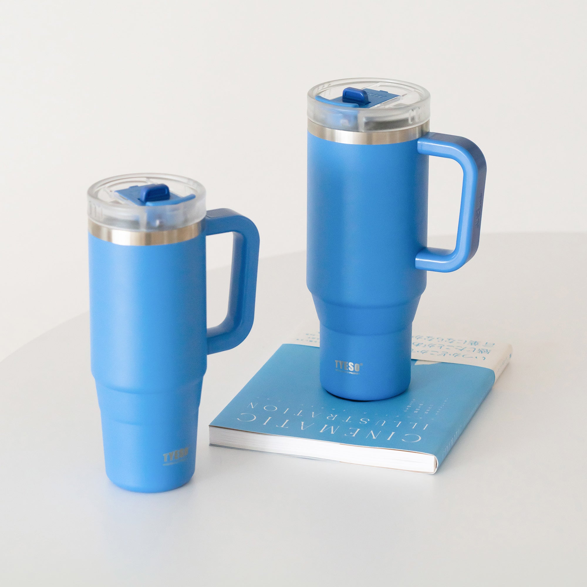 TYESO AURA Insulated Travel Tumbler in Klein Blue #color_klein blue
