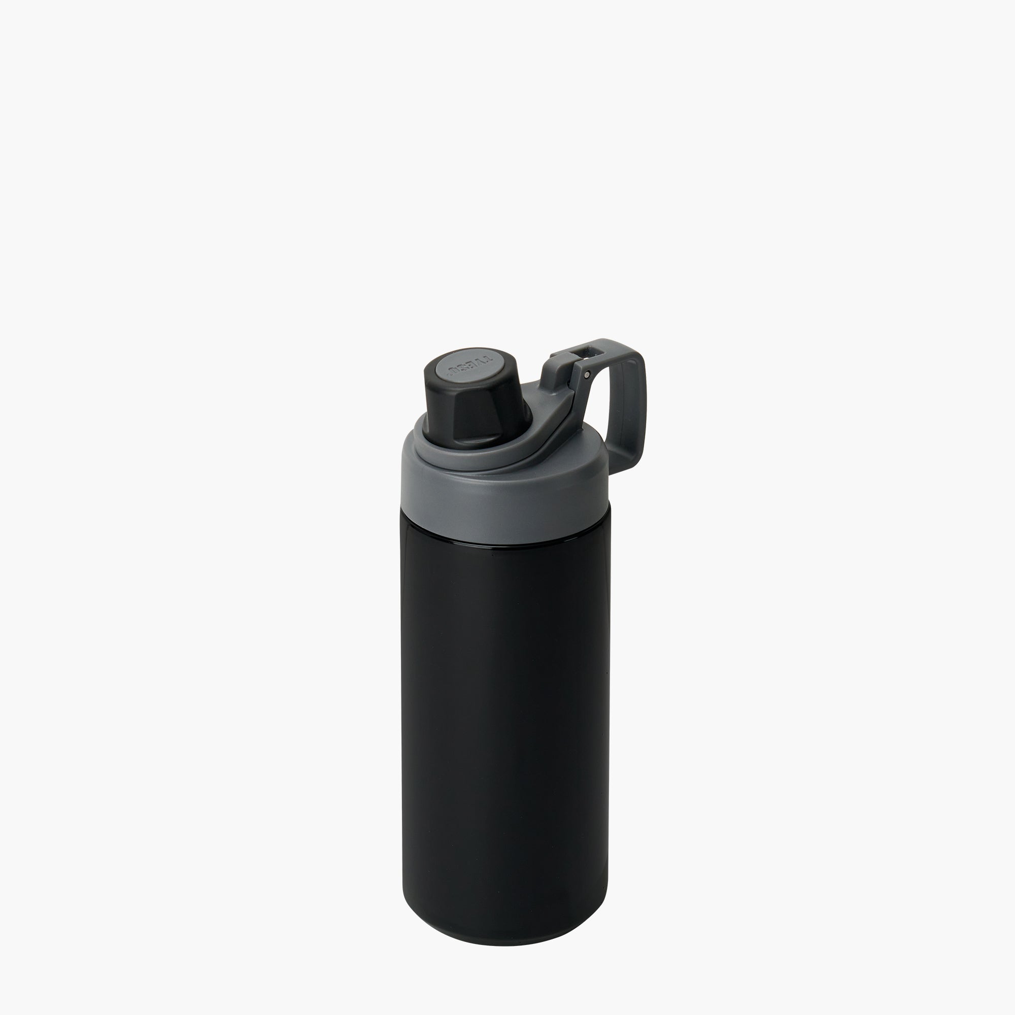 TYESO FIZZ Sports Bottle with Handle in Black, 20 oz – carry handle detail #color_black