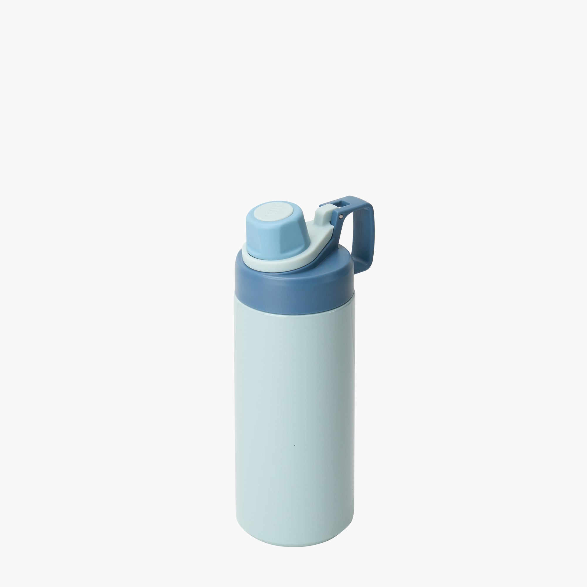 TYESO FIZZ Sports Bottle with Handle in Blue, 20 oz – carry handle detail #color_blue