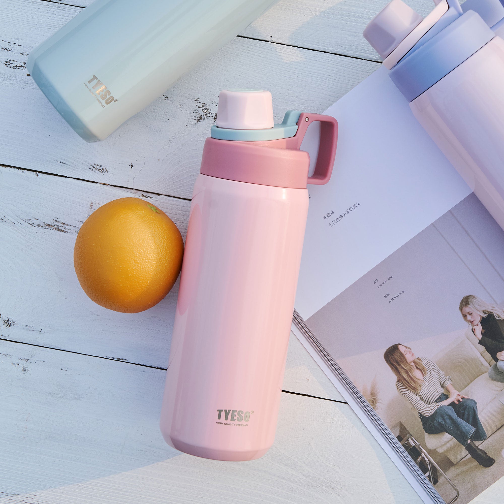TYESO FIZZ Sports Bottle with Handle in Pink, 20 oz – carry handle detail #color_pink