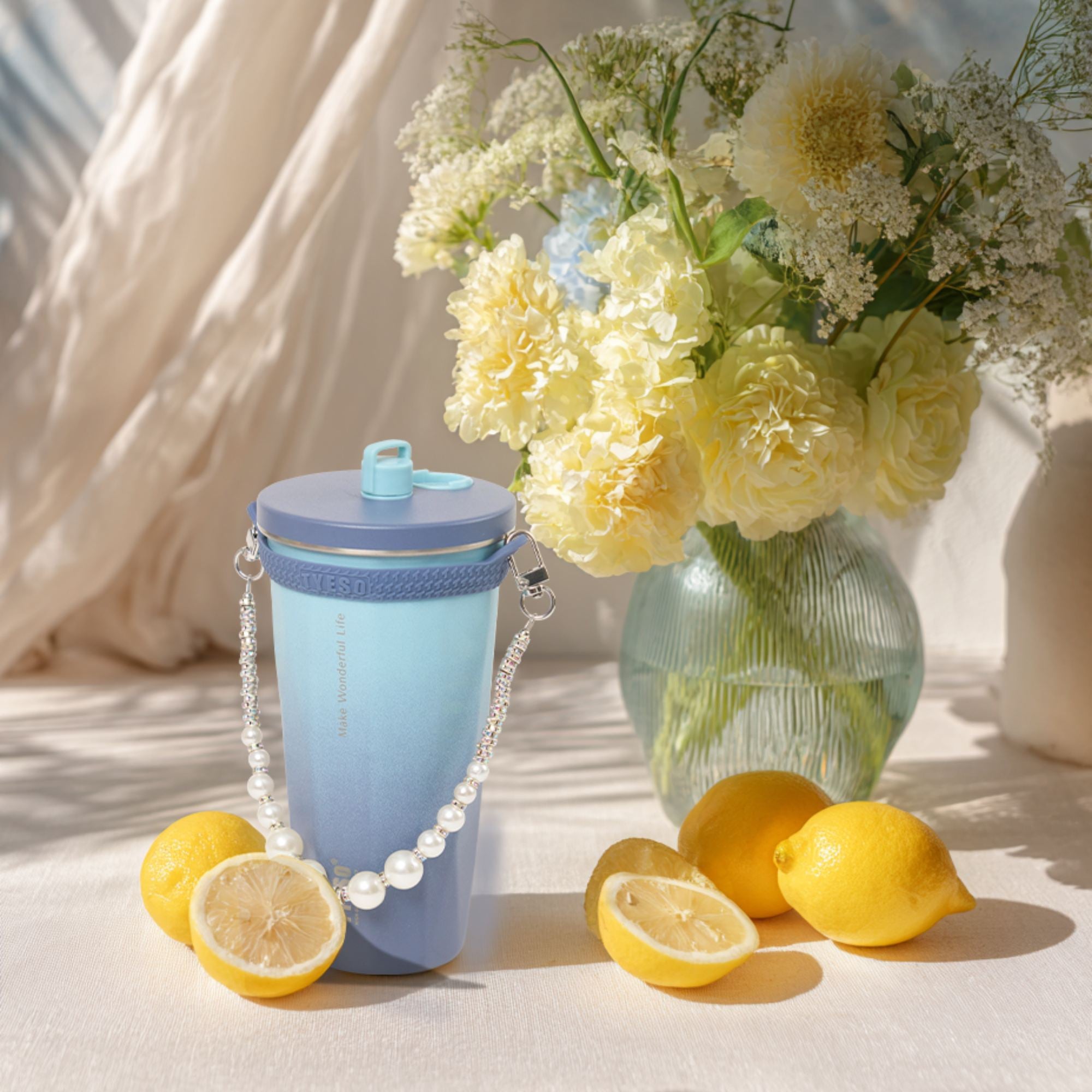 TYESO FLAIR 2.0 Retractable Straw Tumbler in Blue – straw detail #color_blue