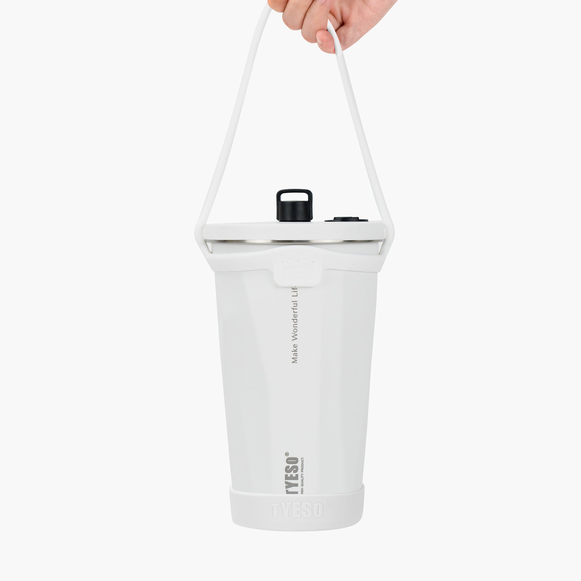 TYESO Silicone Handle for FLAIR Tumbler in White – in everyday use #color_white